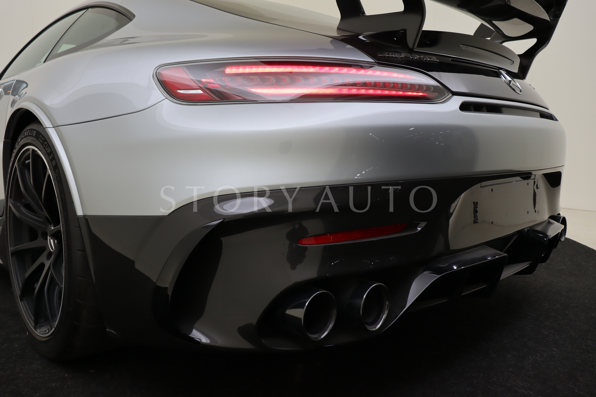 wmx1903811a042505-41